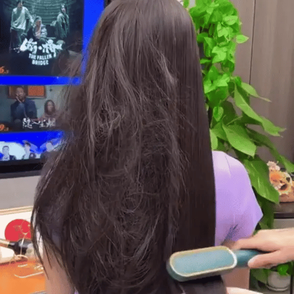 Cepillo Alisador Mágico